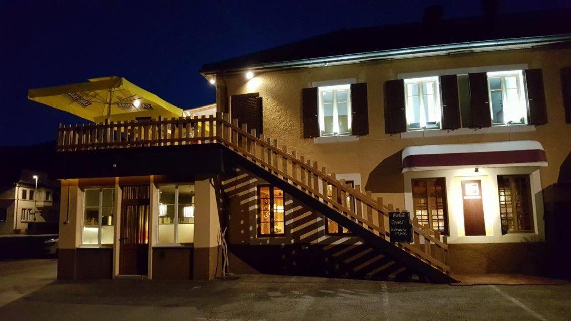 Salt - Pepper Apartman Fleurier Kültér fotó