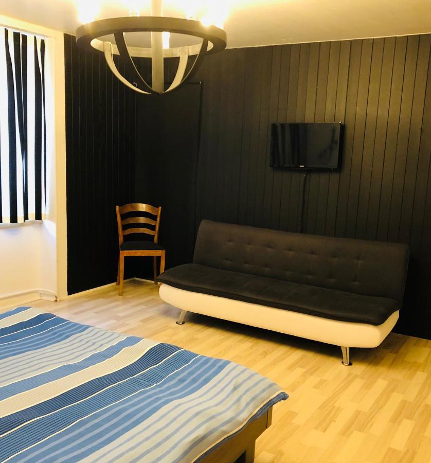 Salt - Pepper Apartman Fleurier Kültér fotó
